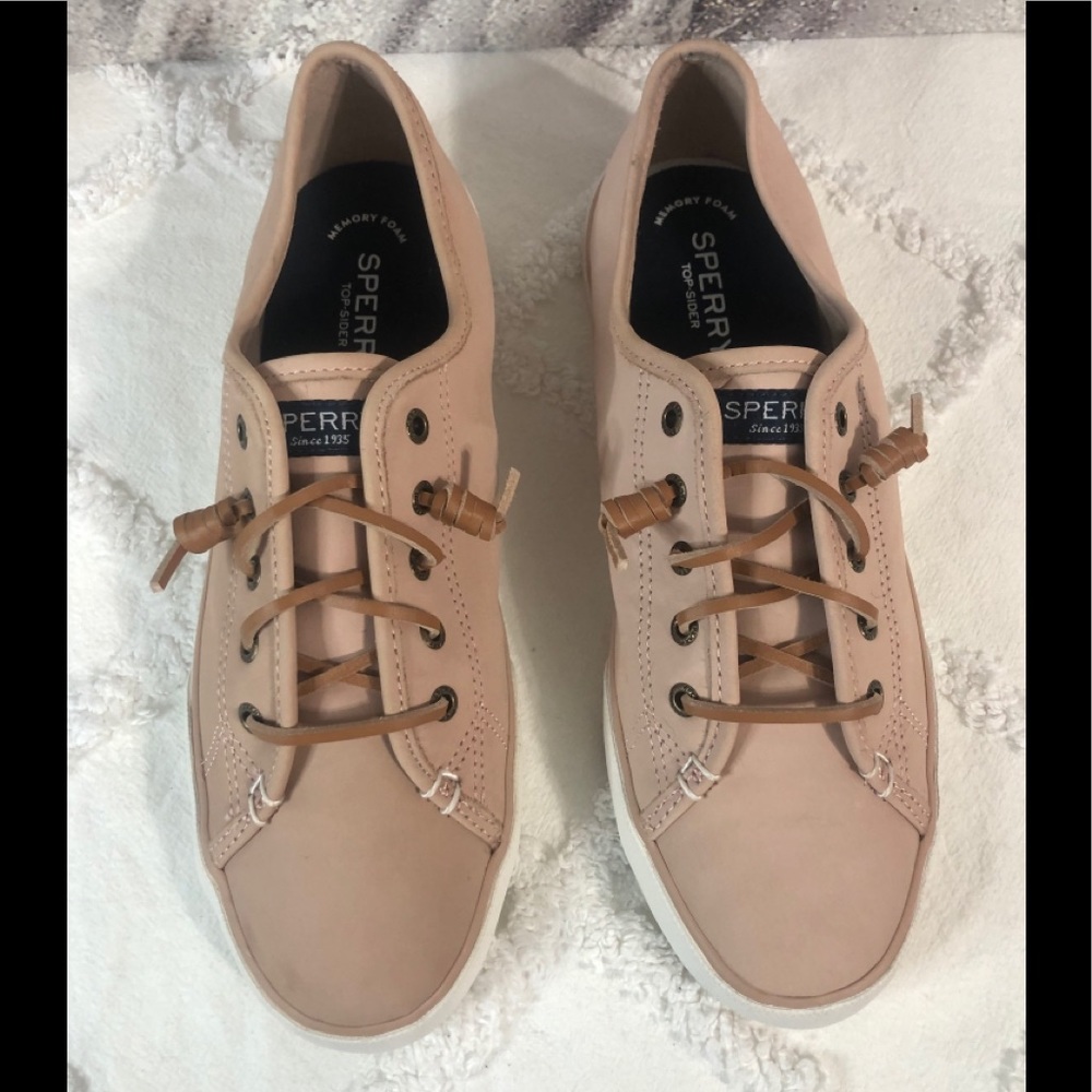 NWOT Sperry womens sneakers shoes